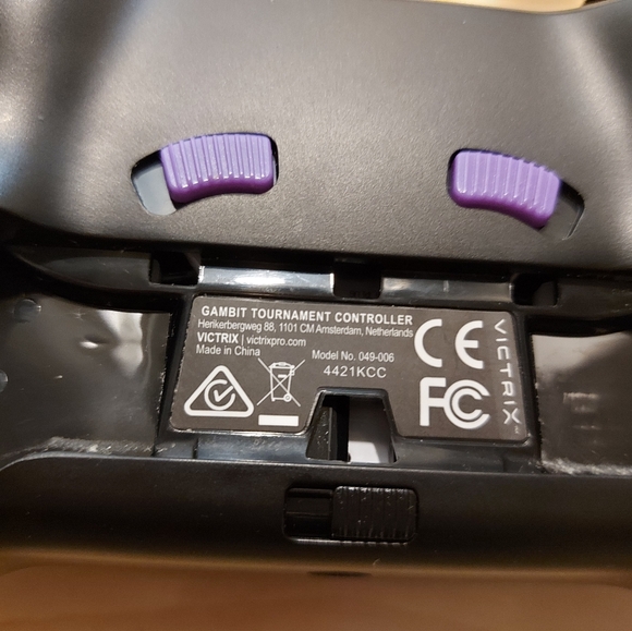 Victrix Gambit XBOX Controller - Picture 5 of 7